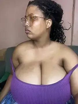 Freechat NonoGotBoobies on StripChat