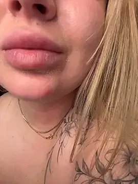 Freechat OdriOlsens on StripChat