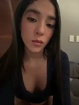 Olivia_Collins1 — Keep me wet and horny 