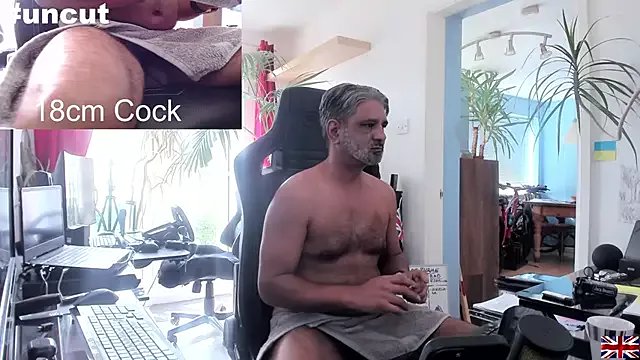 Freechat OnlineBossUK on StripChat