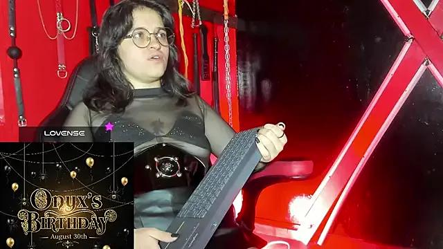 Freechat OnyxDiosaGotica on StripChat
