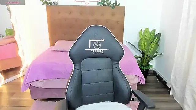 Freechat palmerfox_tay on StripChat