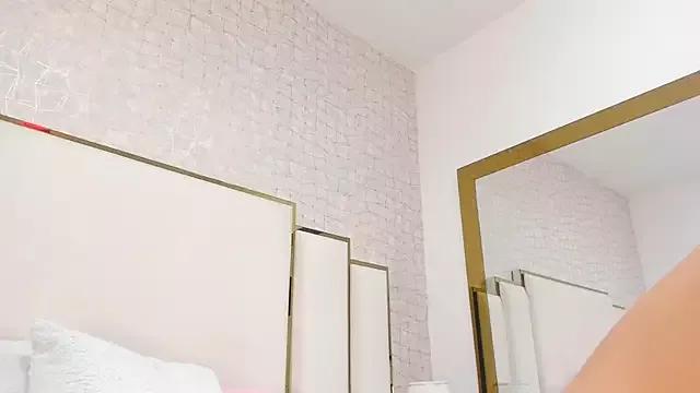 Freechat paola_rodriguez on StripChat