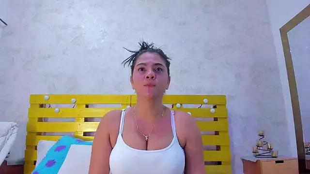 Freechat paola_rodriguez on StripChat