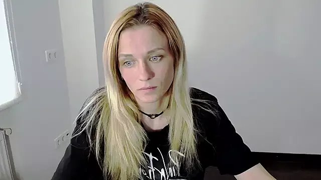 Freechat PeppyMia on StripChat