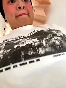 Freechat Pretty_Isadora on StripChat