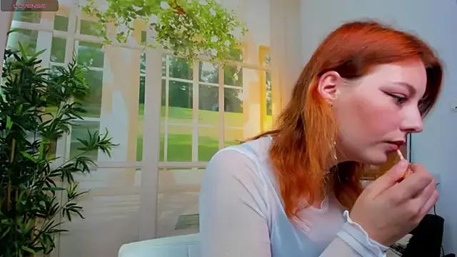 Private pretty_little_thing on StripChat