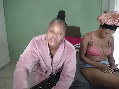 Freechat PrettyNyashX on StripChat