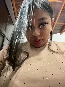 Freechat PUSHYLATE on StripChat