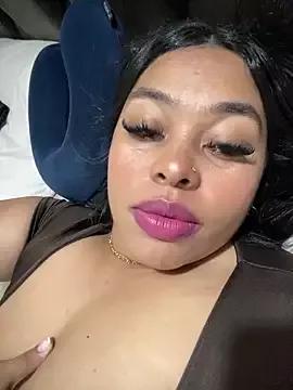 Freechat PUSHYLATE on StripChat