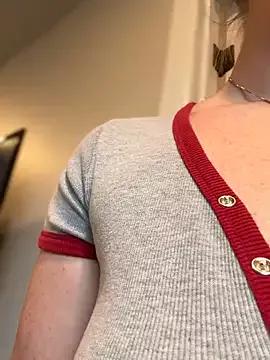 PussiesnCream_ on StripChat 