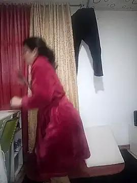 queemking on StripChat 