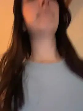 RealJuliette — Show lingerie & ass close cam