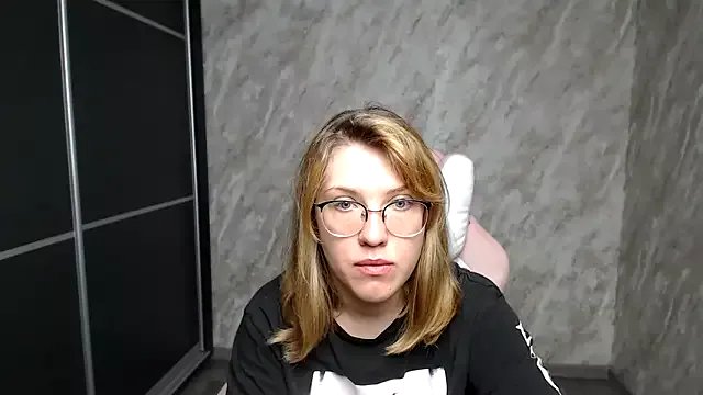 Private Reginasmilee on StripChat