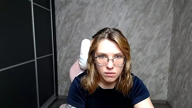 Private Reginasmilee on StripChat