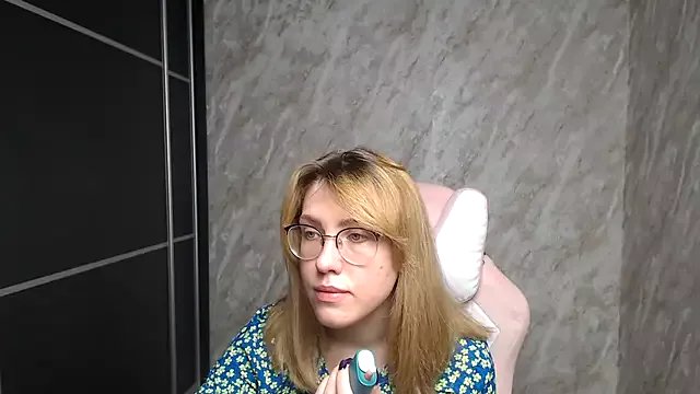 Private Reginasmilee on StripChat