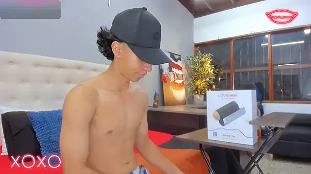 Freechat ricky_backus on StripChat