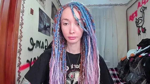 Roxy_Silver on StripChat