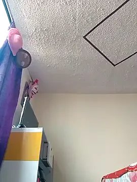 RubyEmerald on StripChat