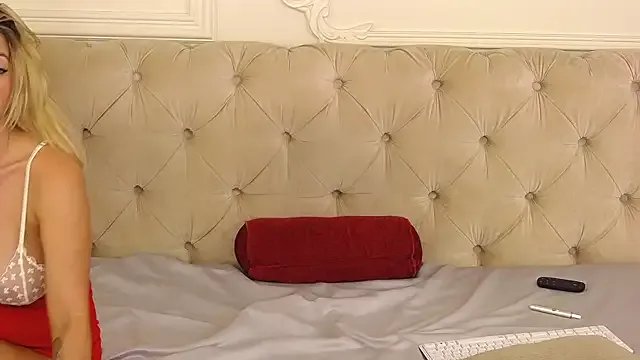 Freechat SarahLynz on StripChat