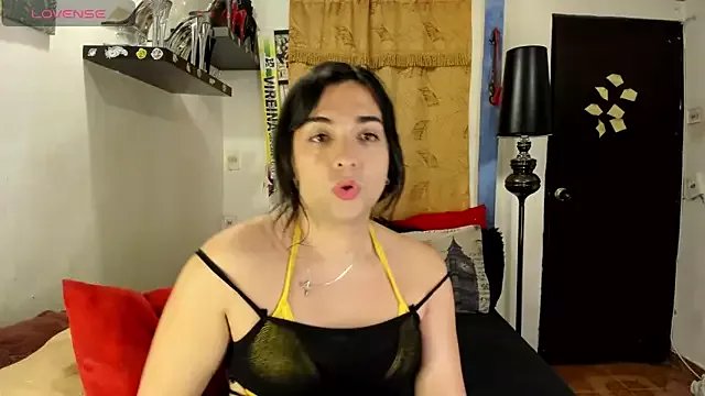 SARAMISHA on StripChat 