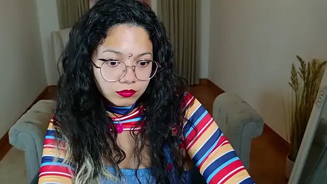 Freechat SelenaBlumX on StripChat