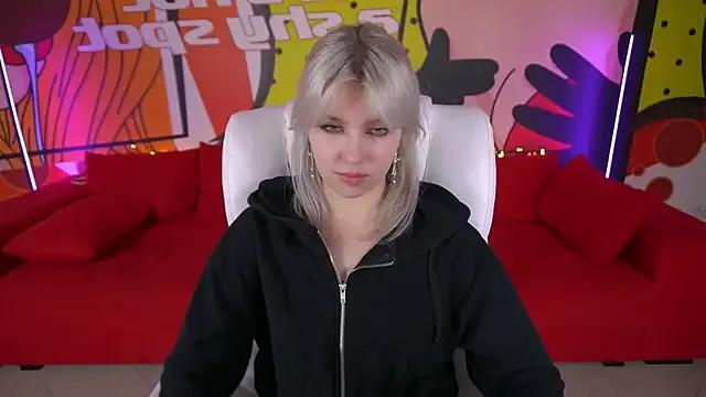Freechat SelenaIris on StripChat