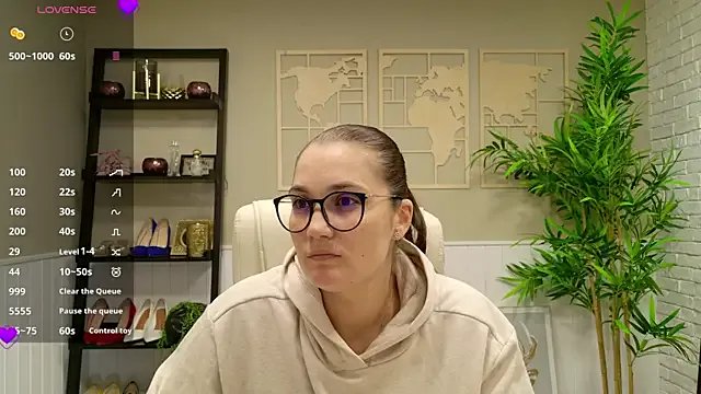 SelineSole on StripChat