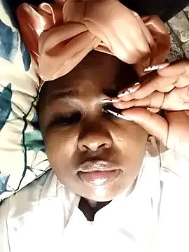 StripChat SexyLadyBoosxx is Freechat SexyLadyBoosxx — please help to buy food and find my plac