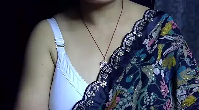 Freechat sexysalina11 on StripChat
