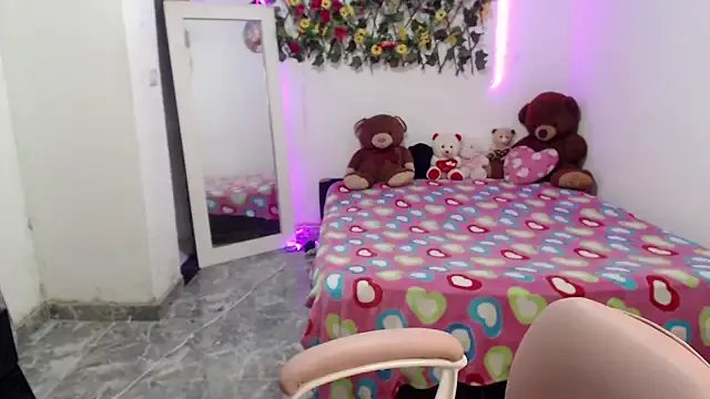 Freechat sexysusan4you on StripChat