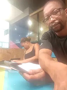 Freechat Sgeme325is on StripChat