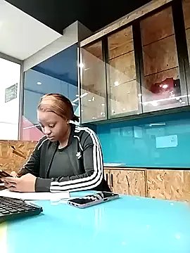 Freechat Sgeme325is on StripChat