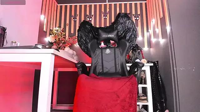 shaaroon_gold on StripChat