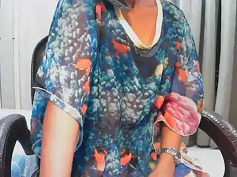 short_girl_ — name on boobs