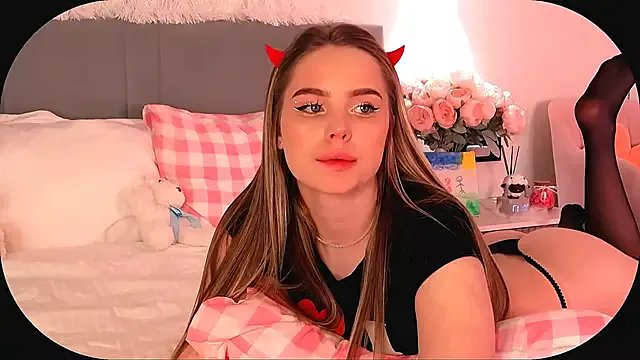 SIlviaBeyt on StripChat