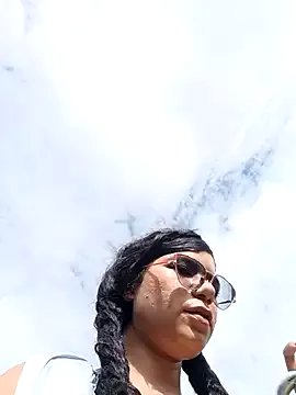 Simone_Miller on StripChat