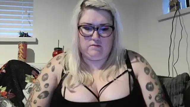 Freechat Sizzling_Indie36 on StripChat