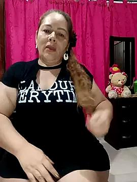 SluttyMilf79 — Show ass un doggy 