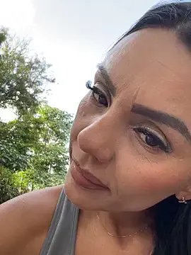 SofhiaTaylor — Welcome to the shopping center.