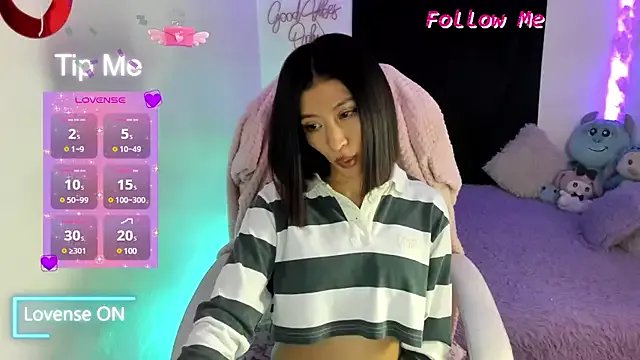 Sofia_thomson1_t on StripChat