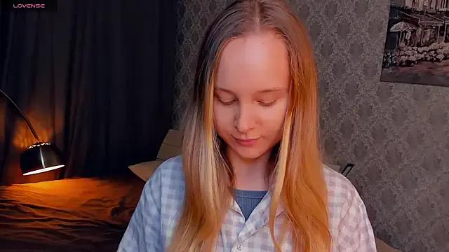 Freechat SoonMoor on StripChat