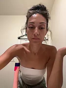 Freechat starrynikki on StripChat