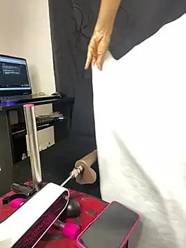 Freechat sweetmelissa16 on StripChat