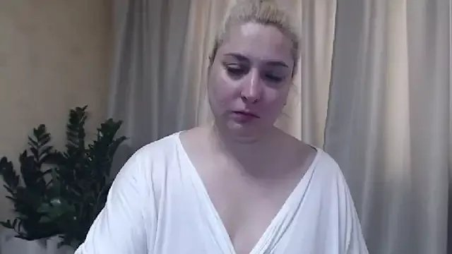 Private sweetpussy13 on StripChat