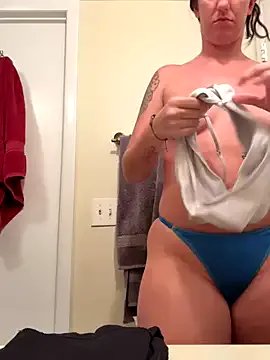 sweetsirenn on StripChat 