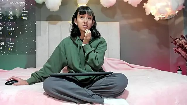 Freechat tati_cardenas on StripChat