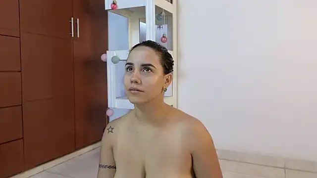 Freechat tatiana_big_ass_boobs on StripChat