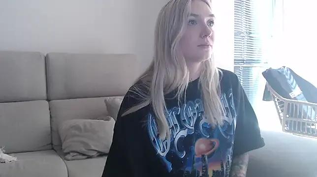 tattoobbgirl on StripChat