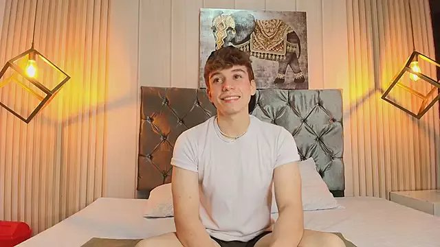 Freechat TaylerWhite on StripChat